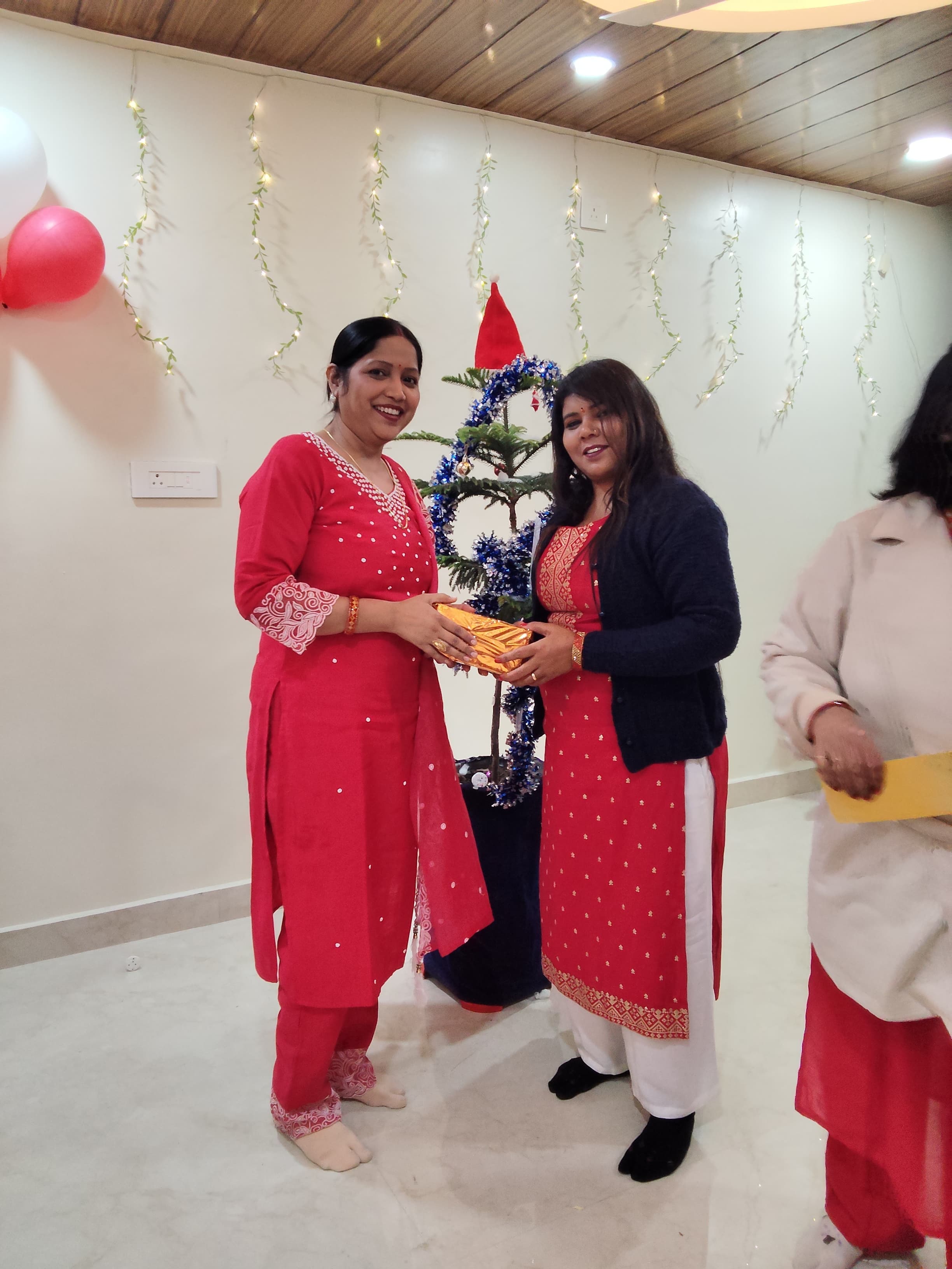 Ladies Club memory 10